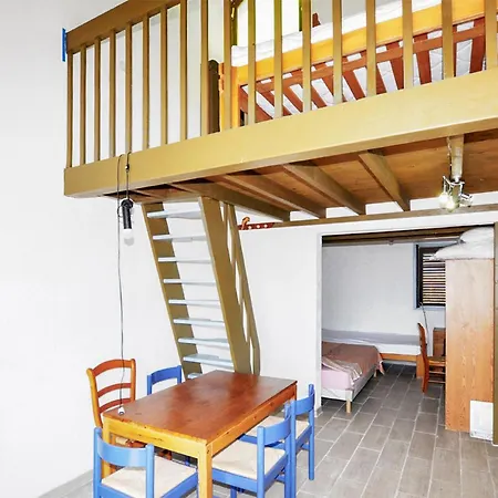 Lovely In With Kitchen Apartment