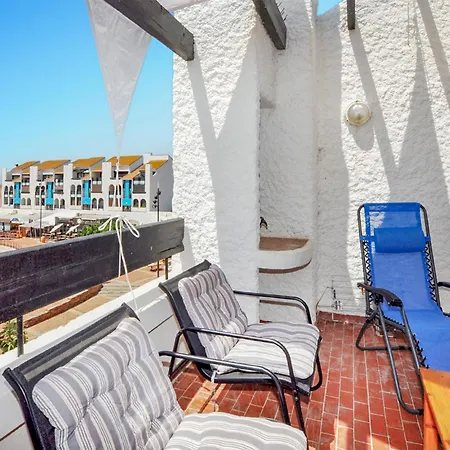 Lovely In With Kitchen Apartment *